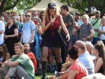 OBRAZEM: Tanec, zpěv, zábava, tisíce spokojených návštěvníků - to byla víkendová pouť v Březně u Chomutova