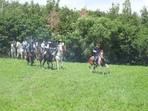 OBRAZEM: Indiáni a jezdecká kavalerie svedli v Březně u Chomutova bitvu o zlato. Konalo se tam další pokračování Posledních indiánských válek