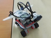 Rodiče s dětmi si v Klubu programování a robotiky vyzkoušeli naprogramovat legorobota Mindstorms