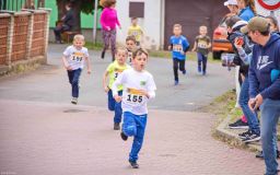 FOTO: V Kryrech se běžel další závod ze seriálu Rozhledny v pohybu
