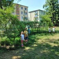 Děti z mateřinky U Jezu ze Žatce mají přírodní zahradu oceněnou certifikátem