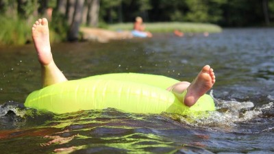 Kam v Ústeckém kraji k vodě? Většina přírodních koupališť má dobrou kvalitu