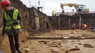 V místě prací se našla řada kostí mamutů ze starší doby kamenné. Foto: Ústav archeologické památkové péče severozápadních Čech, veřejná výzkumná instituce