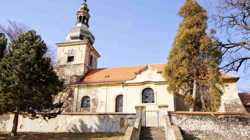 Kostel v Buškovicích. Foto: Laurencia Helásková