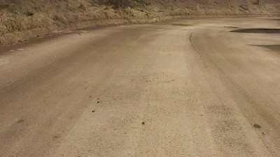 Řidiči, pozor! Na silnic&iacute;ch se m&iacute;sty tvoř&iacute; zr&aacute;dn&eacute; j&iacute;n&iacute;. V čem je tak nebezpečn&eacute;?