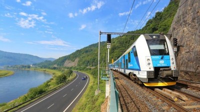 TIP NA VÝLET: Vydejte se železnicí národního parku okolo Českosaského Švýcarska a zažijte jízdu labskými kaňony