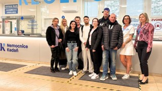 Rekvalifikačním kurzem na sanitáře nyní prochází devět lidí. Foto: Nemocnice Kadaň