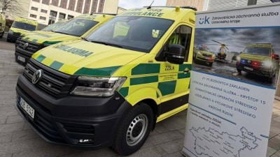 Žateck&aacute; z&aacute;chranka posiluje: Do ulic vyraz&iacute; jedna z deseti nov&yacute;ch supermodern&iacute;ch sanitek