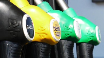 Nepříjemná zpráva pro řidiče! Benzín v Česku prudce zdražuje nad 35 korun za litr a bude i nadále