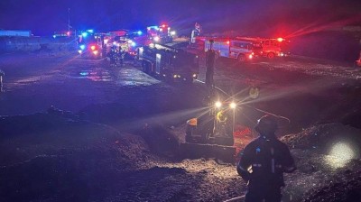 Z&aacute;běr z listopadov&eacute;ho pož&aacute;ru na skl&aacute;dce Celio. Foto: HZS &Uacute;steck&eacute;ho kraje