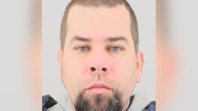 Policisté pátrají po pohřešovaném muži se schizofrenií. V září odešel od svého opatrovníka