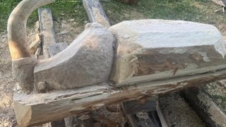 V půlce týdne měla díla již jasné kontury. Sympozium potrvá do soboty. Foto: Horský areál Lesná