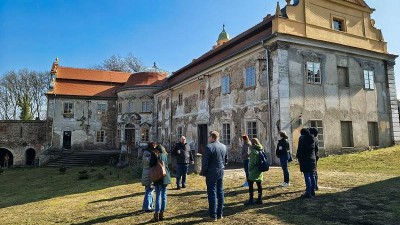 TIP NA V&Yacute;LET: Z&aacute;mek Pol&aacute;ky zahajuje sez&oacute;nu! Br&aacute;ny pam&aacute;tky se otevřou už tuto sobotu