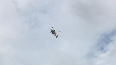 Dopravní nehoda v Žatci. Na místě zasahovat i záchranářský vrtulník.  Foto: čtenář
