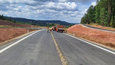 Silničáři začali stavět úsek D6 Žalmanov - Knínice