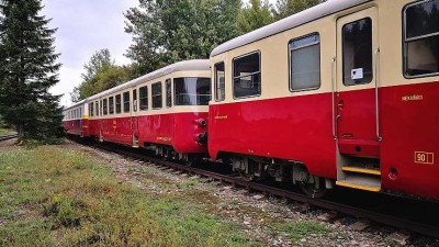 Jezdíte vlakem z Postoloprt do Lovosic? Pozor na čtyřdenní výluku