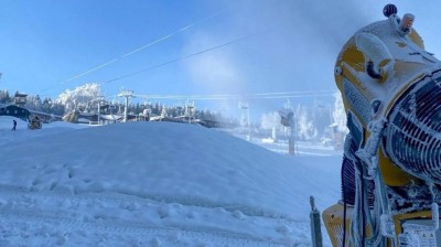 Kl&iacute;ny chtěj&iacute; spustit prvn&iacute; vlek, v Potůčk&aacute;ch se st&aacute;le lyžuje každ&yacute; den