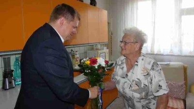 Paní Miluše Humrová oslavila 95. narozeniny. Foto: město Louny