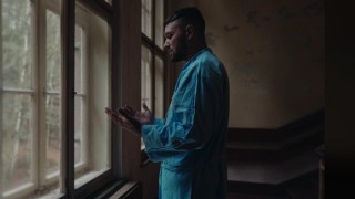 Klip k p&iacute;sni Terapie nat&aacute;čela kapela v b&yacute;val&eacute; dětsk&eacute; ozdravovně v Jetřichovic&iacute;ch na Děč&iacute;nsku. Foto: archiv kapely Mantra