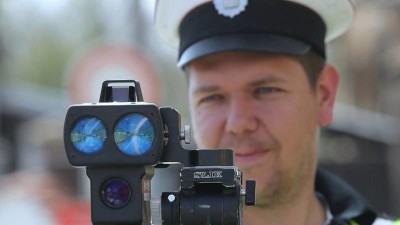 Začátek prázdnin v Ústeckém kraji očima policistů: Řidiči dostali pokuty za více než 460 tisíc