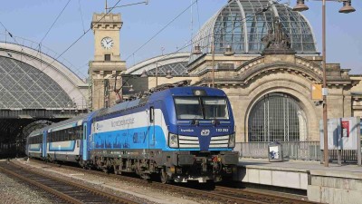 Stavební práce uzavřou v sobotu drážďanské hlavní nádraží, výluka omezí i vlaky EuroCity u nás