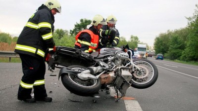 Za smrtelným střetem motorkáře stála vysoká rychlost! Policie upozorňuje na smutnou bilanci letošního roku