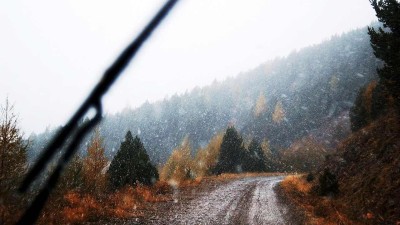 Ochladí se, varují meteorologové. V severozápadních Čechách prší a nevylučuje se ani sněžení