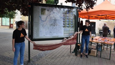 Nová informační mapa na Kruhovém náměstí má sloužit Žatečanům i turistům. Foto zdroj: město Žatec