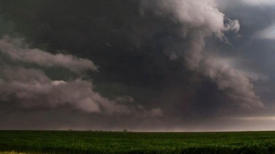 VÝSTRAHA: Na Česko se ženou silné bouřky, varují meteorologové. Přijít mají v odpoledních hodinách