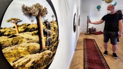 VIDEO: Malý princ ožívá na jedinečné výstavě v litvínovském zámku. Mobil je tu povinnost