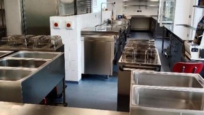 Město Louny dokončilo rekonstrukci školní kuchyně ZŠ Školní