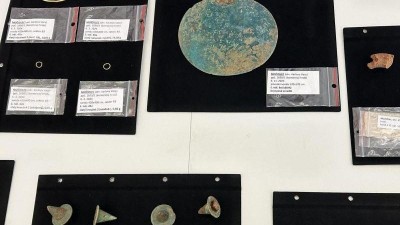 Unikátní objev! Muzeum Karlovy Vary představilo nález pravěkého komorového hrobu