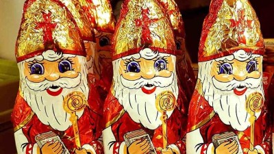 Za Mikuláše Češi letos utratí stamiliony korun, proti Vánocům jde o zlomek