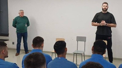 Samuraj za mř&iacute;žemi! Jiř&iacute; Proch&aacute;zka vyměnil oktagon za věznici