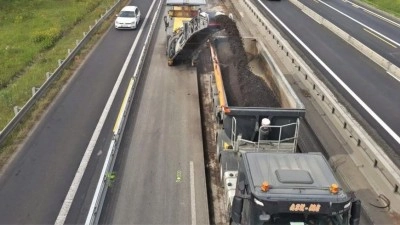 Silničáři v kraji plánují o prázdninách další opravy. Týkat se budou i Lounska