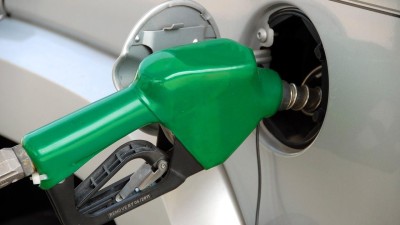 Benzín stojí přes 37 korun za litr. Je nejdražší za posledních více než devět let. Ceny by už ale stoupat neměly