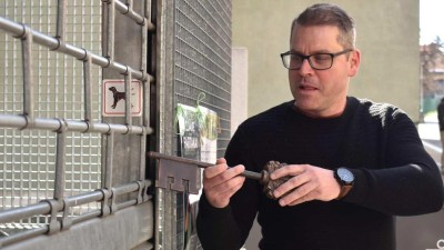 Starosta Žatce symbolicky odemkl novou turistickou sez&oacute;nu. Foto: město Žatec