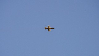 Jeden z proudových letounů zachycený v tomto týdnu nad Mosteckem. Foto: e-mostecko.cz