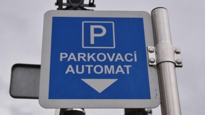 Placené parkování v celém centru Žatce začne od 1. dubna 2025