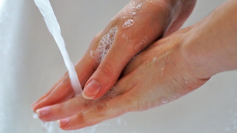 Z&aacute;kladem je prevence, a t&iacute;m nen&iacute; nic jednodu&scaron;&scaron;&iacute;ho než pravideln&eacute; myt&iacute; rukou. Ilustračn&iacute; foto: Pixabay/CC0