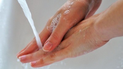 Z&aacute;kladem je prevence, a t&iacute;m nen&iacute; nic jednodu&scaron;&scaron;&iacute;ho než pravideln&eacute; myt&iacute; rukou. Ilustračn&iacute; foto: Pixabay/CC0