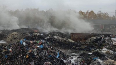 ZEPTALI JSME SE ZA VÁS: Kdo zaplatí požáry na skládkách? Jejich provozovatel to nebude