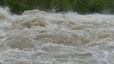 VIDEO: Meteorologové rozšířili výstrahu před povodněmi. Silné deště mají zasáhnout i Krušné hory