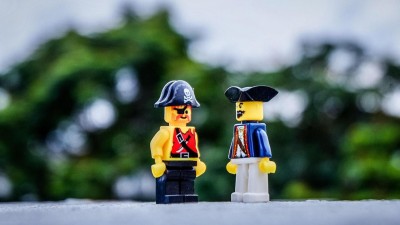 Vzhůru na palubu! Připlouv&aacute; unik&aacute;tn&iacute; v&yacute;stava legend&aacute;rn&iacute;ch LEGO pir&aacute;tů