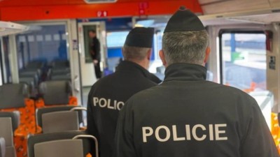 Na nádražích a ve vlacích můžete narazit na policisty. Koná se mezinárodní policejní kontrolní akce