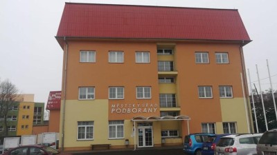 Radnice v Podbořanech kvůli epidemii omezuje pro veřejnost přístup na Městský úřad
