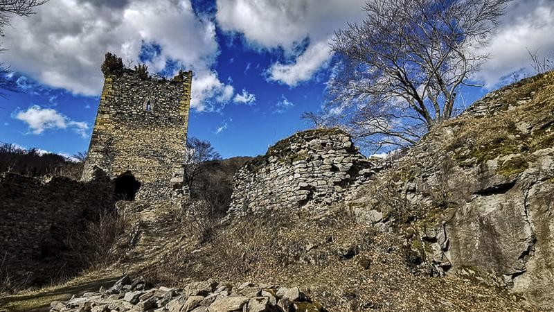 Trasa šifrovacího závodu povede na gotický hrad Rýzmburk. Foto: archiv