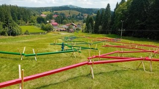 Kuličkodráha na sjezdovce u nádraží v Perninku je hitem letošní sezóny. Ze sjezdovky jsou navíc krásné výhledy Foto: Skiareál Pernink - Nádraží
