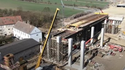 VIDEO: Silničáři zveřejnili video ze stavby nového úseku D7. Podívejte se na jeden měsíc prací v několika minutách