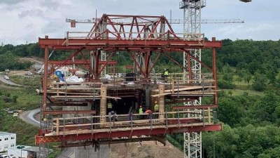 Konec objíždění i strachu ze sesuvů. Obchvat Žiželic se otevírá dříve, řidiči se po něm projedou už v pondělí